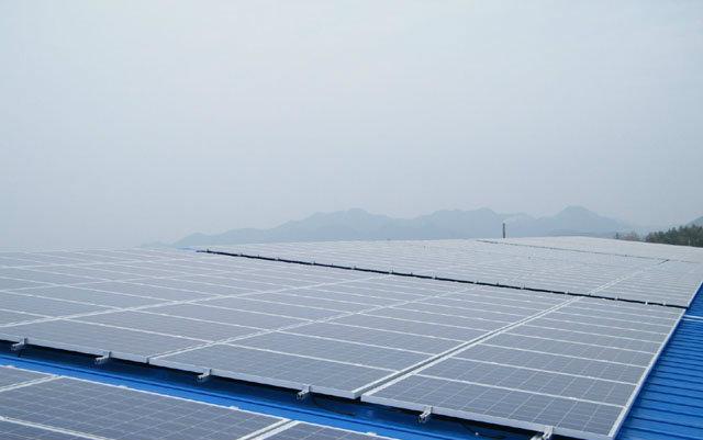 郑州 彩钢瓦屋顶光伏电站/家庭小型太阳能发电系统/用电免费,享补贴